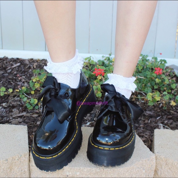 dr martens holly patent